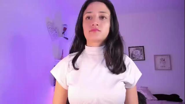 Image 8 of caroliine__ Stream on Chaturbate on 1 month ago