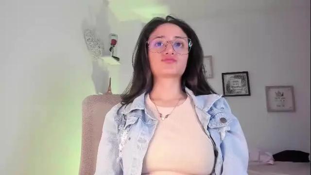 Thumbnail 2, caroliine__'s Stream at Chaturbate, 1 month ago