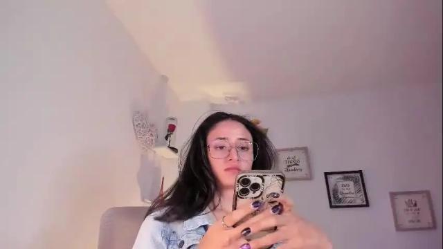 Image 6 of caroliine__ Stream on Chaturbate on 1 month ago