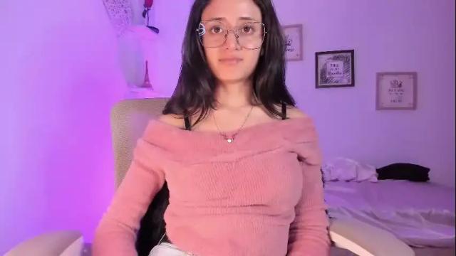 Image 10 of caroliine__ Stream on Chaturbate on 1 month ago