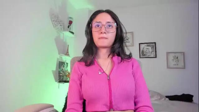 Image 10 of caroliine__ Stream on Chaturbate on 29 days ago