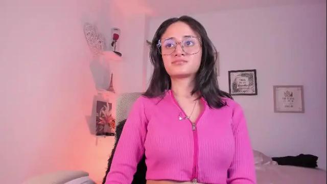 Image 12 of caroliine__ Stream on Chaturbate on 29 days ago