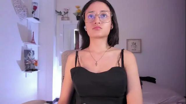 Image 11 of caroliine__ Stream on Chaturbate on 21 days ago