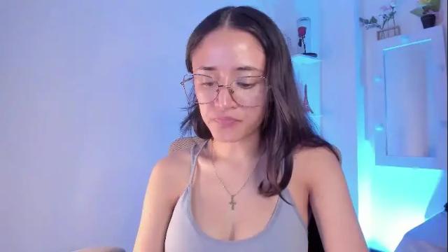Image 4 of caroliine__ Stream on Chaturbate on 14 days ago