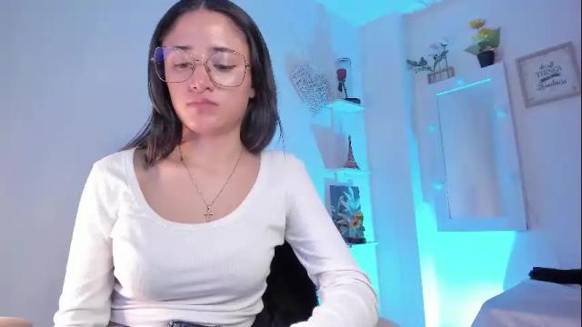 Image 8 of caroliine__ Stream on Chaturbate on 11 days ago