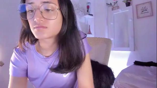 Image 7 of caroliine__ Stream on Chaturbate on 8 days ago