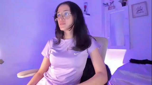 Image 8 of caroliine__ Stream on Chaturbate on 8 days ago
