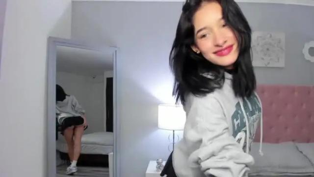 Thumbnail 2, caroliineforbes's Stream at Chaturbate, 18 months ago