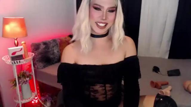 Image 4 of carolina143grey Stream on Chaturbate on 16 months ago