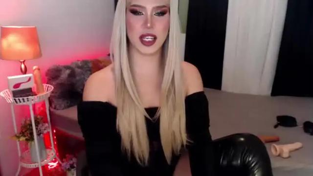 Image 2 of carolina143grey Stream on Chaturbate on 16 months ago