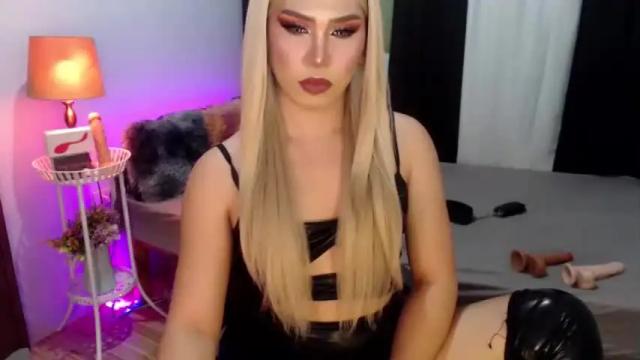 Image 8 of carolina143grey Stream on Chaturbate on 16 months ago