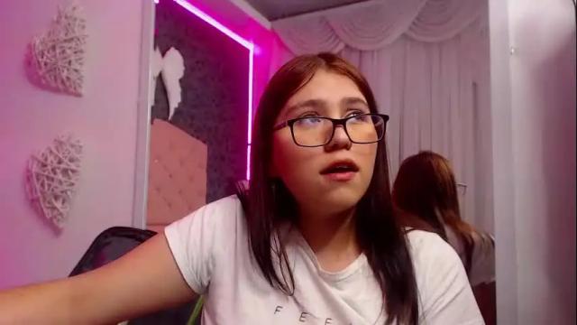 Image 6 of carolina_benneett Stream on Chaturbate on 9 days ago