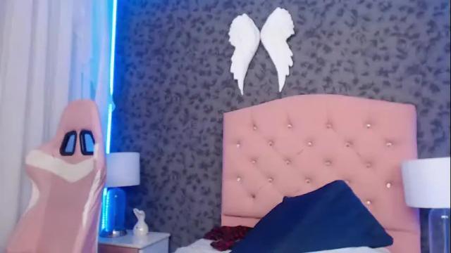 Image 4 of carolina_benneett Stream on Chaturbate on 5 days ago