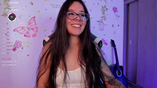 Image 12 of carolina_castro1 Stream on Chaturbate on 13 months ago