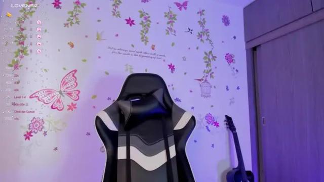 Image 2 of carolina_castro1 Stream on Chaturbate on 13 months ago