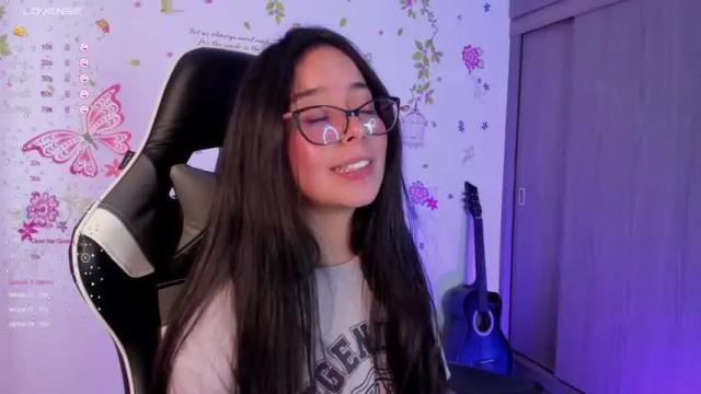 Image 11 of carolina_castro1 Stream on Chaturbate on 13 months ago
