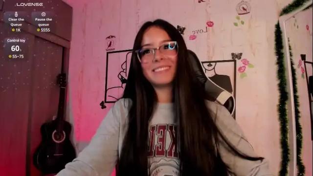 Image 2 of carolina_castro1 Stream on Chaturbate on 1 month ago