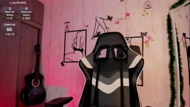 Image 4 of carolina_castro1 Stream on Chaturbate on 1 month ago