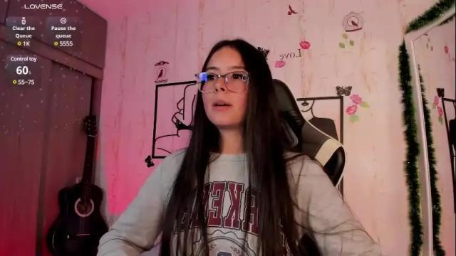 Image 6 of carolina_castro1 Stream on Chaturbate on 1 month ago
