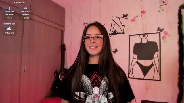 Image 8 of carolina_castro1 Stream on Chaturbate on 19 days ago