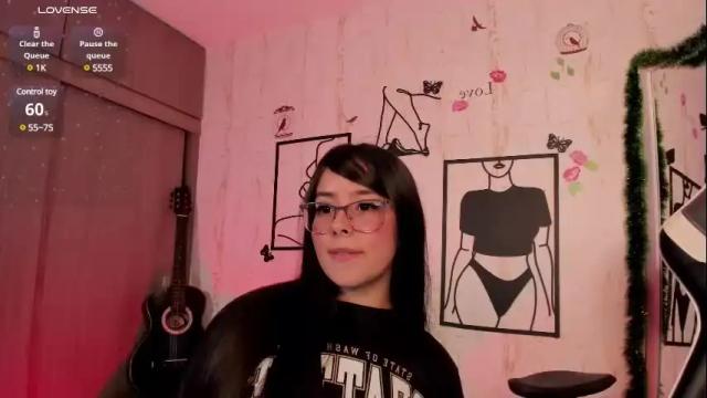 Image 7 of carolina_castro1 Stream on Chaturbate on 4 months ago