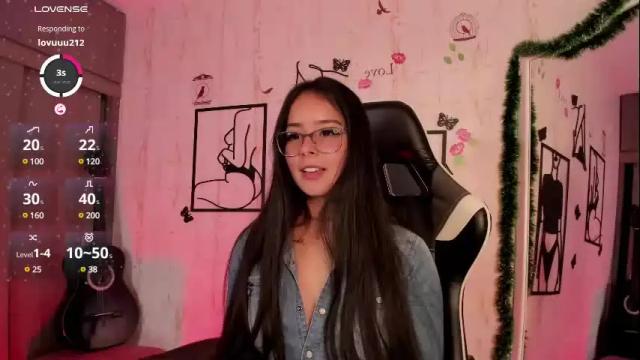 Image 8 of carolina_castro1 Stream on Chaturbate on 4 months ago