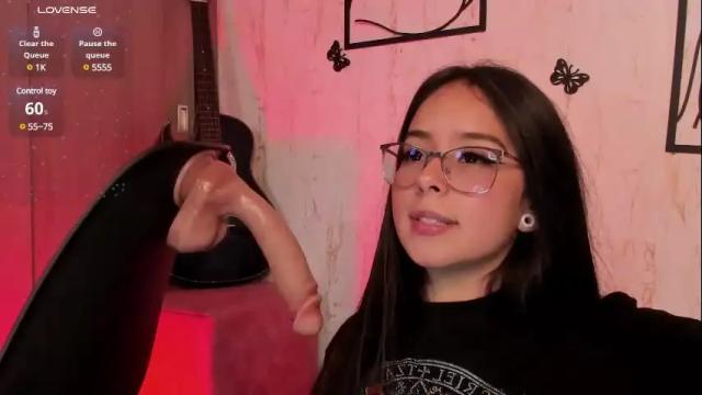 Image 10 of carolina_castro1 Stream on Chaturbate on 4 months ago