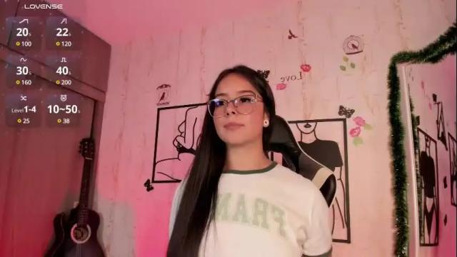 Image 12 of carolina_castro1 Stream on Chaturbate on 3 months ago