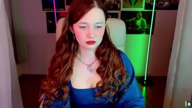 Image 7 of carolina_winter Stream on Chaturbate on 13 months ago