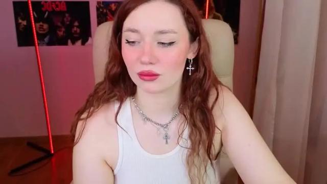 Image 10 of carolina_winter Stream on Chaturbate on 12 months ago