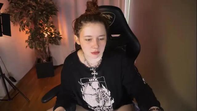 Image 7 of carolina_winter Stream on Chaturbate on 1 month ago