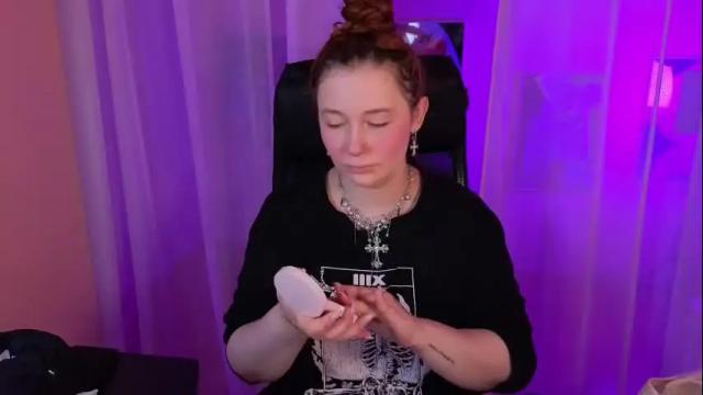 Thumbnail 2, carolina_winter's Stream at Chaturbate, 1 month ago