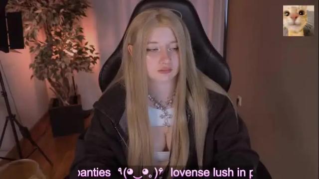 Image 10 of carolina_winter Stream on Chaturbate on 1 month ago