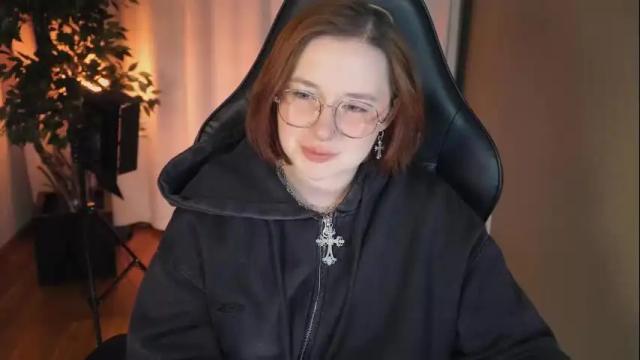 Image 7 of carolina_winter Stream on Chaturbate on 29 days ago