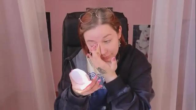 Image 6 of carolina_winter Stream on Chaturbate on 28 days ago