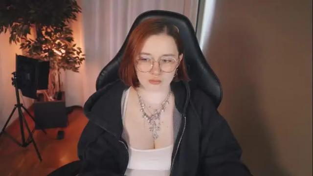 Image 10 of carolina_winter Stream on Chaturbate on 27 days ago