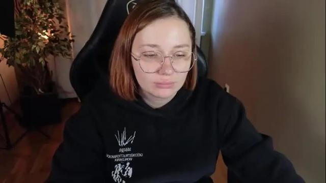 Image 11 of carolina_winter Stream on Chaturbate on 8 days ago