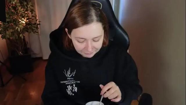 Image 8 of carolina_winter Stream on Chaturbate on 8 days ago
