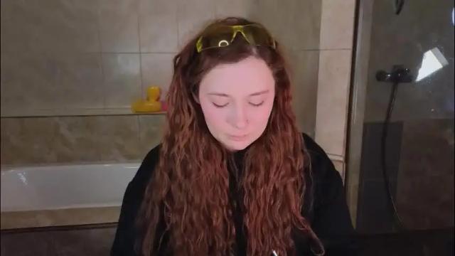 Image 4 of carolina_winter Stream on Chaturbate on 2 months ago