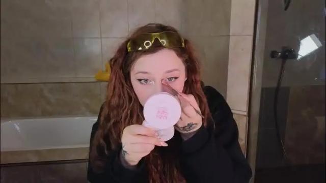 Thumbnail 2, carolina_winter's Stream at Chaturbate, 2 months ago