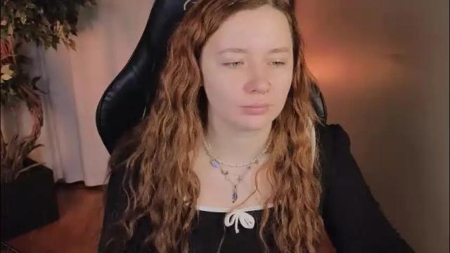 Image 2 of carolina_winter Stream on Chaturbate on 2 months ago