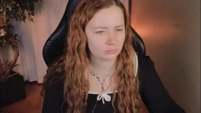 Image 3 of carolina_winter Stream on Chaturbate on 2 months ago