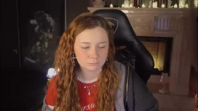 Image 6 of carolina_winter Stream on Chaturbate on 2 months ago