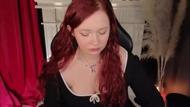 Image 6 of carolina_winter Stream on Chaturbate on 1 month ago