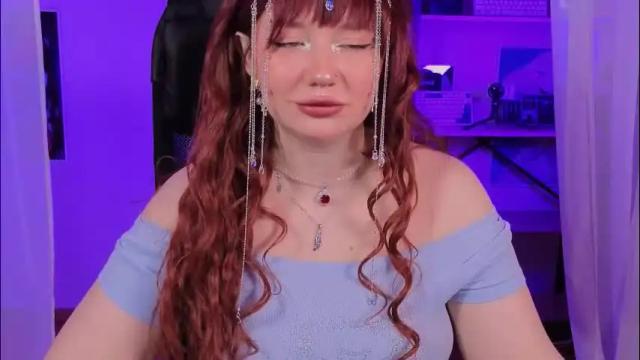 Image 2 of carolina_winter Stream on Chaturbate on 6 days ago