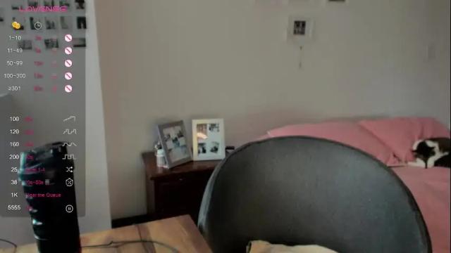 Image 3 of carolina_zaens Stream on Chaturbate on 2 months ago