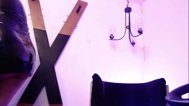 Image 11 of carolinaarias_ Stream on Chaturbate on 1 month ago
