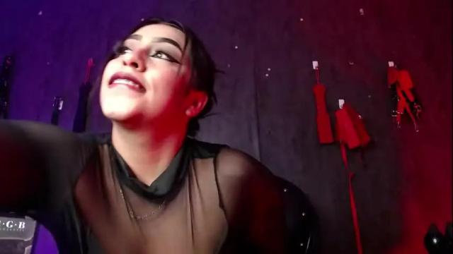 Image 3 of carolinaarias_ Stream on Chaturbate on 1 month ago