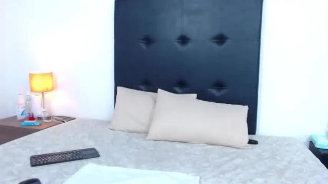 Thumbnail 2, carolinacrus1's Stream at Chaturbate, 14 months ago