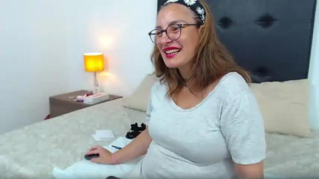 Image 7 of carolinacrus1 Stream on Chaturbate on 21 months ago